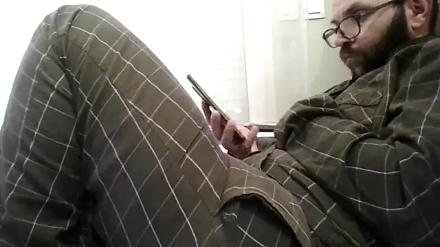 Snapshot of Florent1307 chatting on June 18, 8:36 pm Florent1307 online show from June 18, 8:36 pm