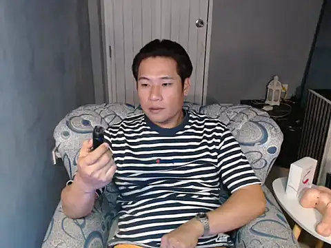  online show from April 6, 12:17 pm