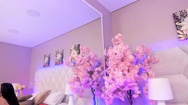 Bianca Monroe  online show from April 16, 9:39 pm