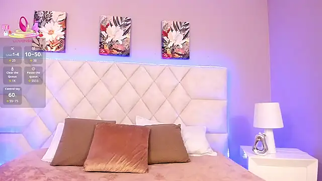 Bianca Monroe  online show from May 1, 7:19 pm