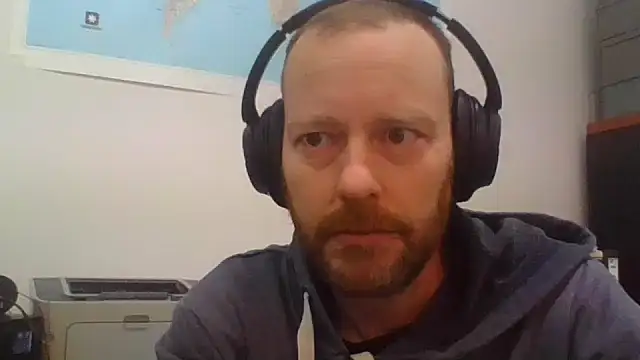 Snapshot of truble78 chatting on February 20, 8:38 am truble78 online show from February 20, 8:38 am