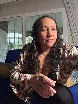 CrystalIvy online show from April 17, 6:44 pm