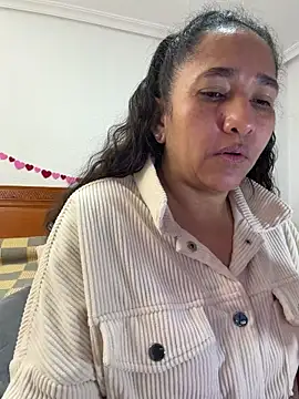 CrystalIvy online show from March 12, 8:07 am