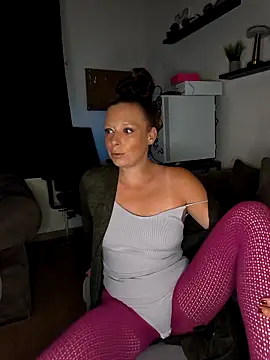 ZaramourXMrX online show from May 13, 7:43 pm