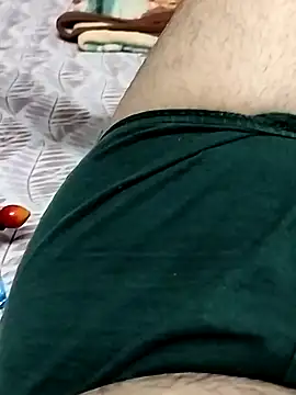 smallthickdick115 online show from March 9, 1:14 pm