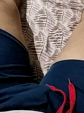 smallthickdick115 online show from February 25, 2:50 pm