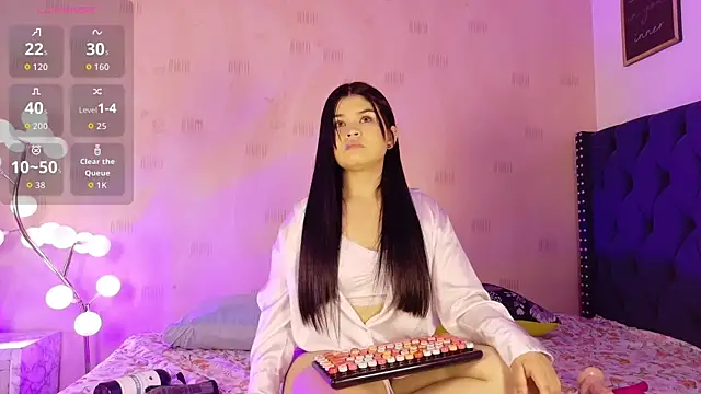 naughtyyindiann online show from March 21, 2:35 am