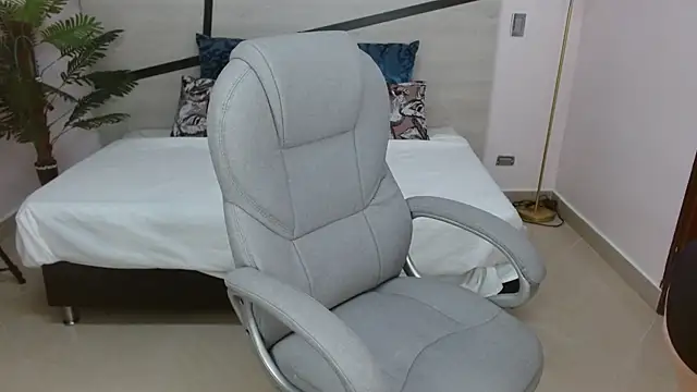 Anne blake online show from March 30, 12:17 pm