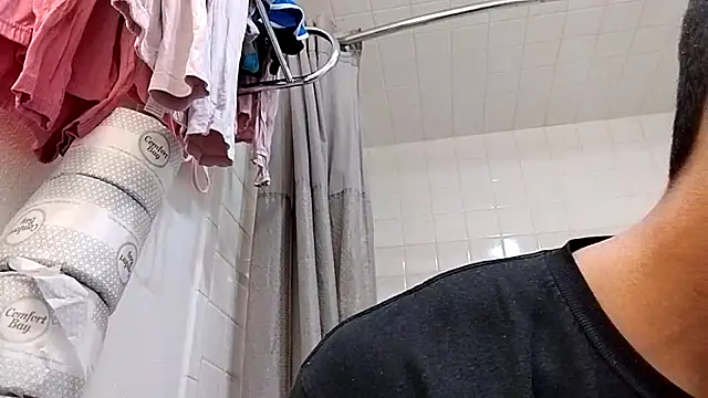 momo0208 online show from February 20, 8:33 pm