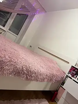 Faiiry  online show from March 7, 3:13 am