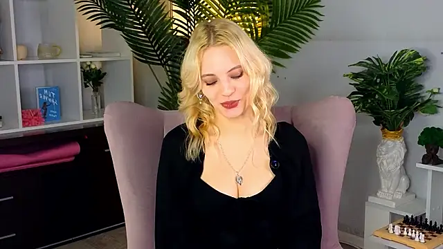 OlindaFosdick online show from February 20, 2:19 pm