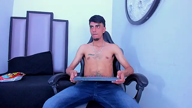 Endrick-23 online show from March 28, 4:13 am