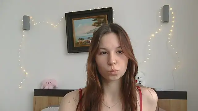 Snapshot of RevolutionAstra chatting on February 23, 3:23 pm RevolutionAstra online show from February 23, 3:23 pm