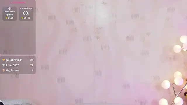 curvybuffgirllll online show from June 14, 7:48 pm