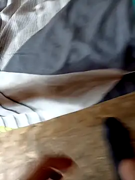 leo73w6 online show from March 5, 8:05 pm