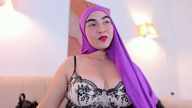 Malika Noor online show from April 27, 3:10 pm