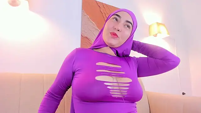 Malika Noor online show from April 26, 2:36 pm