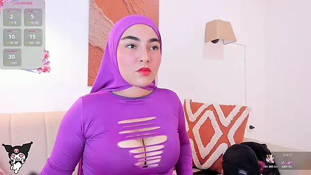 Snapshot of Malika_Noor chatting on June 3, 3:50 pm Malika Noor online show from June 3, 3:50 pm