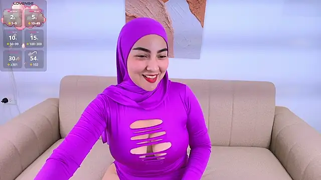 Malika Noor online show from March 15, 11:45 pm