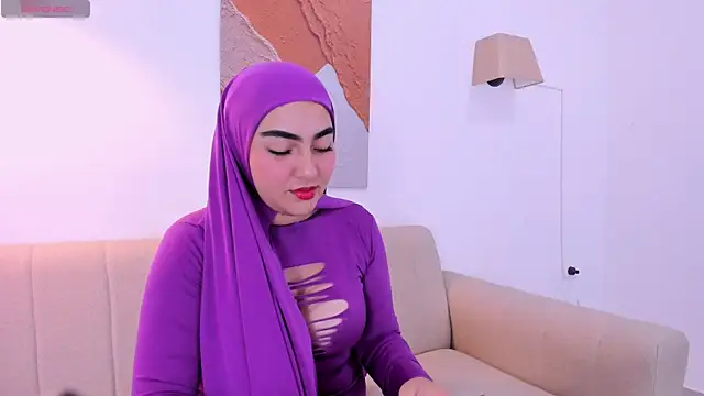 Snapshot of Malika_Noor chatting on July 11, 2:50 pm Malika Noor online show from July 11, 2:50 pm