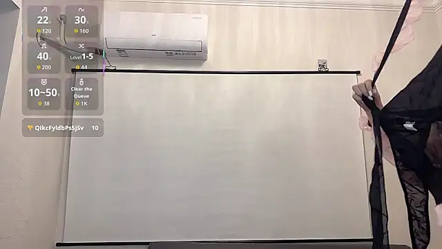 Snapshot of iu-1314 chatting on February 25, 3:01 pm iu-1314 online show from February 25, 3:01 pm