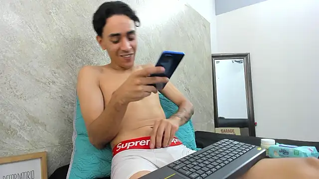 Mick-lollipop online show from March 9, 7:39 pm