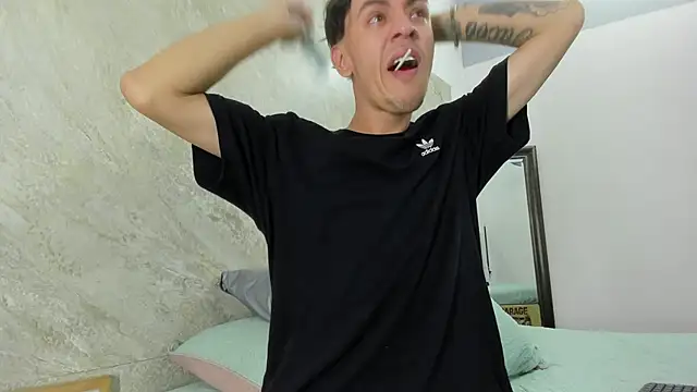 Mick-lollipop online show from April 15, 7:51 pm