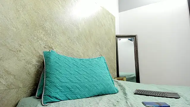 Mick-lollipop online show from March 4, 7:32 pm