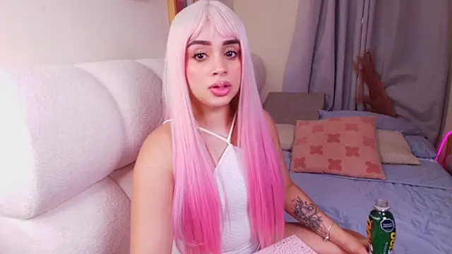 soph1a roy online show from April 16, 12:50 pm