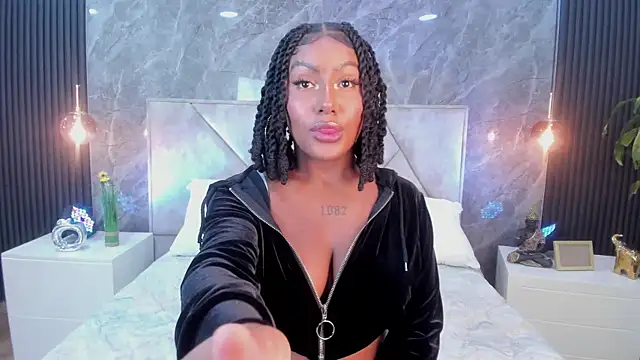 Emma Dancer online show from April 5, 1:18 pm