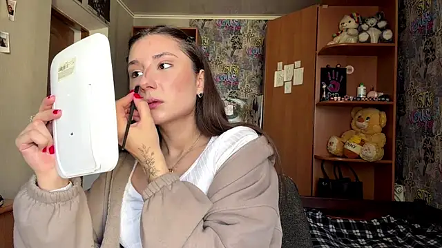 poly princess online show from April 15, 9:26 am