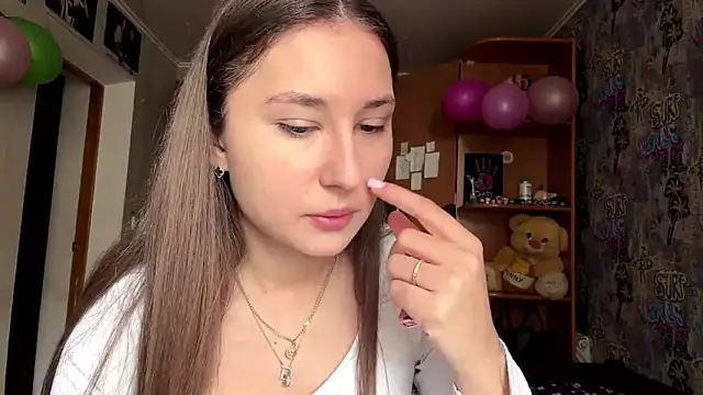 poly princess online show from March 4, 9:06 am