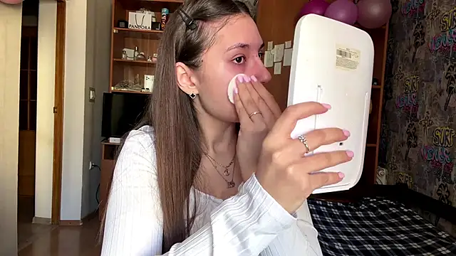 poly princess online show from March 9, 9:13 am