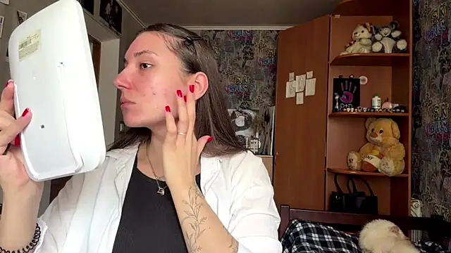 poly princess online show from April 16, 12:17 pm