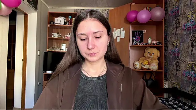 poly princess online show from March 11, 9:03 am