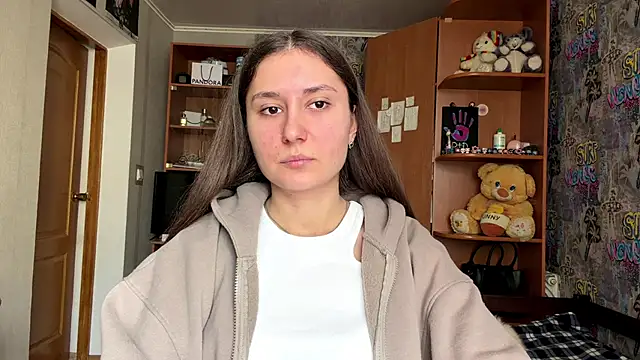 poly princess online show from March 30, 9:00 am