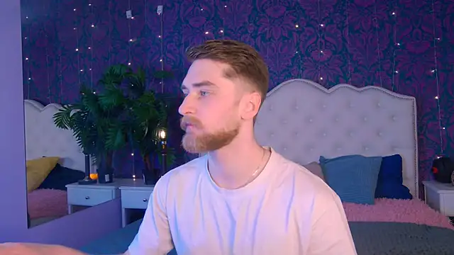 Dexter Raze online show from April 9, 5:09 am