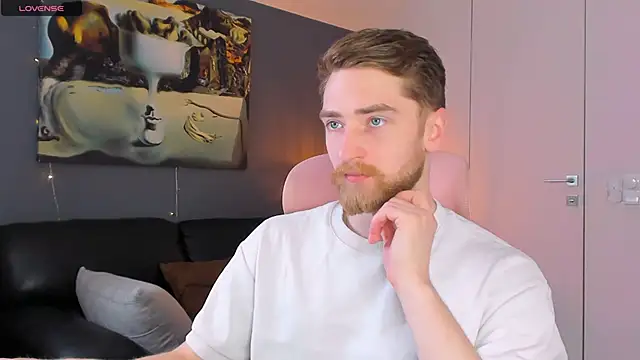 Dexter Raze online show from March 17, 6:49 am