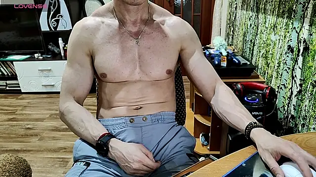 Carl ice online show from May 4, 6:44 pm