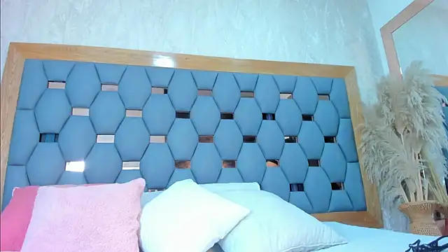 Snapshot of yayi_sm chatting on February 25, 11:54 am yayi sm online show from February 25, 11:54 am