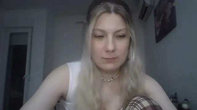 Foxy Bright online show from March 23, 7:14 pm