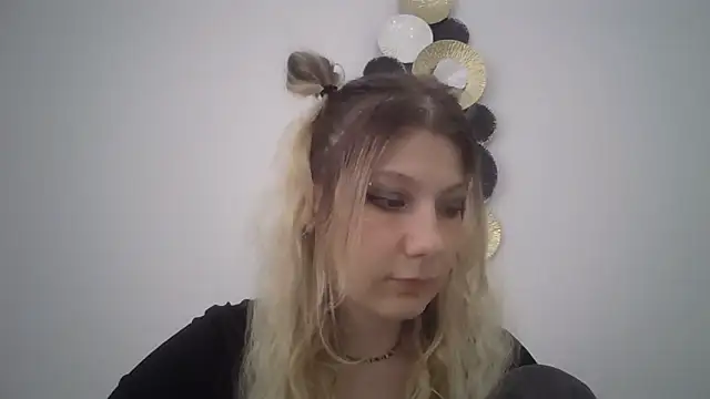 Foxy Bright online show from March 5, 12:46 pm