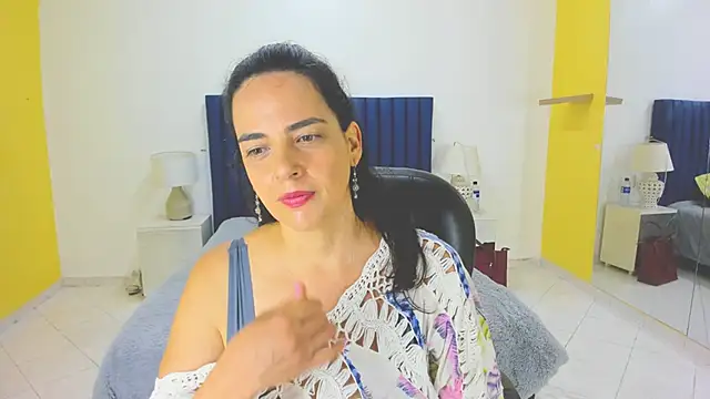 Amy Walls7 online show from May 5, 12:08 pm