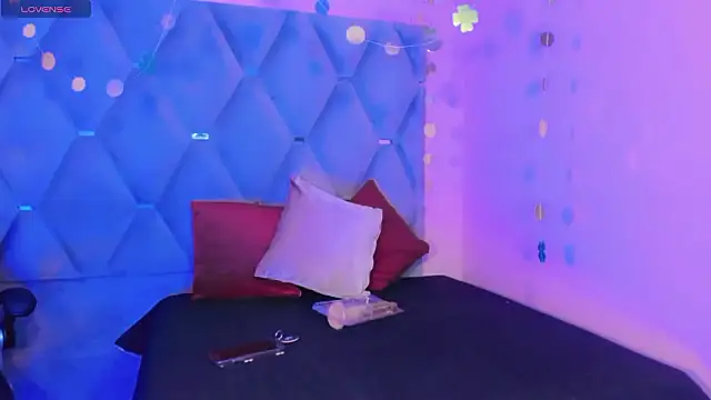 Daniiela Ember online show from March 15, 11:50 am