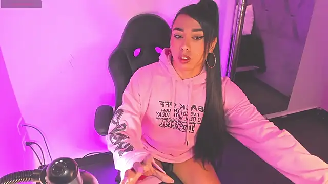 Daniiela Ember online show from April 13, 11:47 am