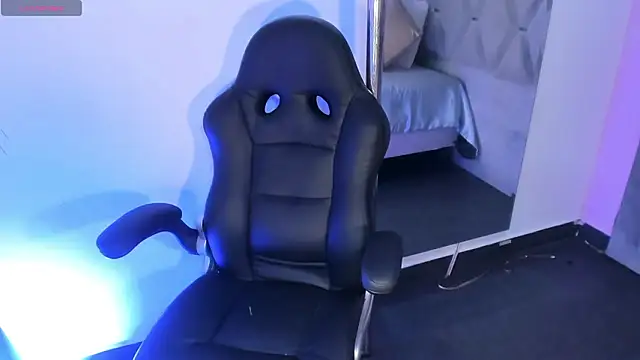 Daniiela Ember online show from March 30, 9:55 am