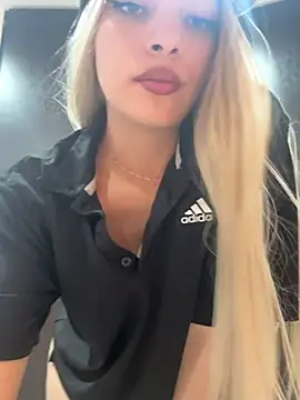 romanovanita online show from April 13, 5:22 am