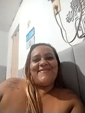 Snapshot of Ekica chatting on February 26, 3:39 am Ekica online show from February 26, 3:39 am