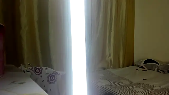Snapshot of merijaslin chatting on June 11, 12:32 am merijaslin online show from June 11, 12:32 am