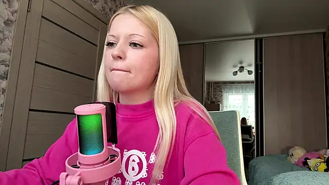 Snapshot of JeneeBIanks chatting on March 4, 1:08 pm JeneeBIanks online show from March 4, 1:08 pm